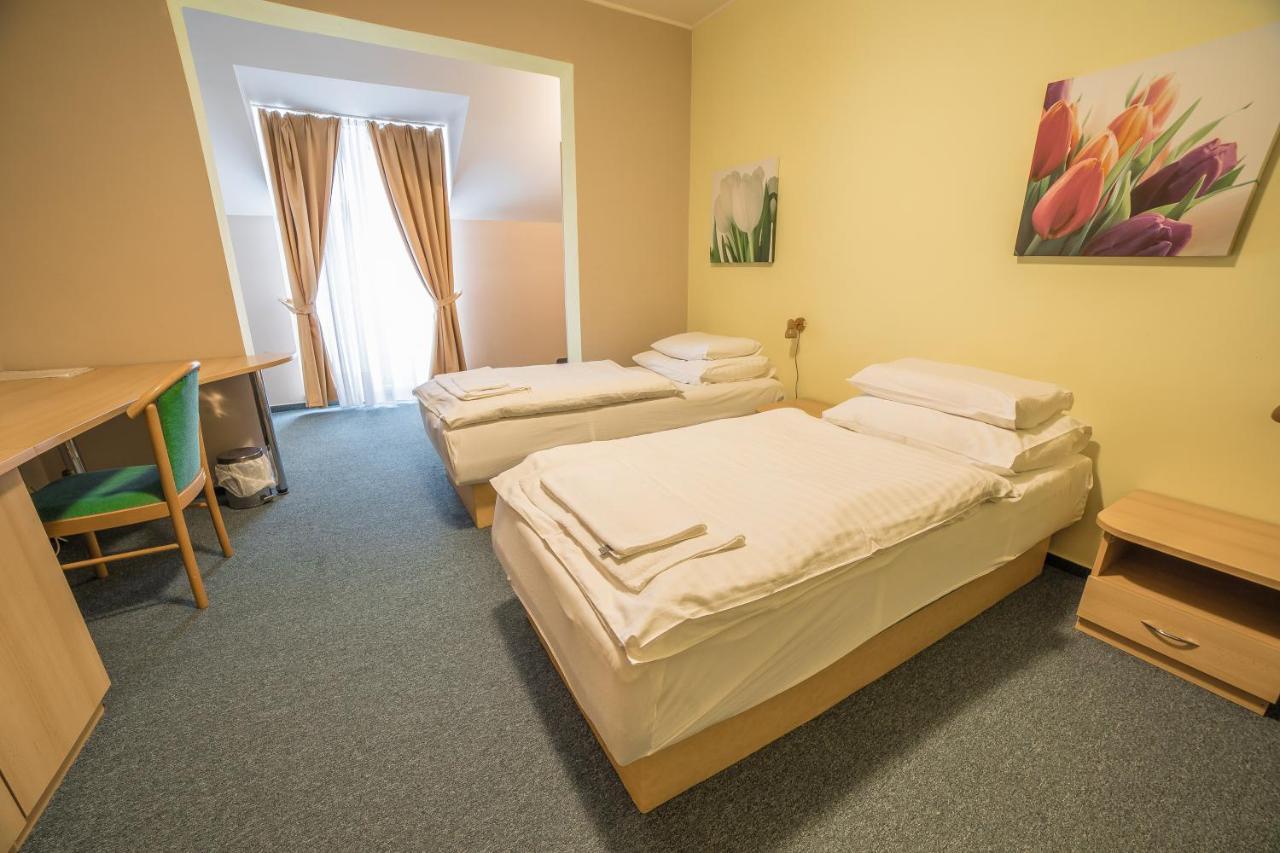 Teledom Hotel Košice Esterno foto