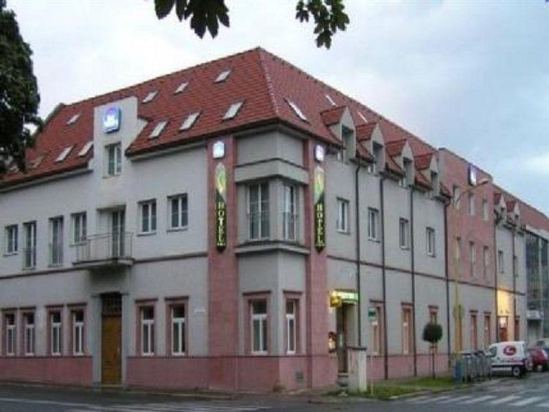 Teledom Hotel Košice Esterno foto
