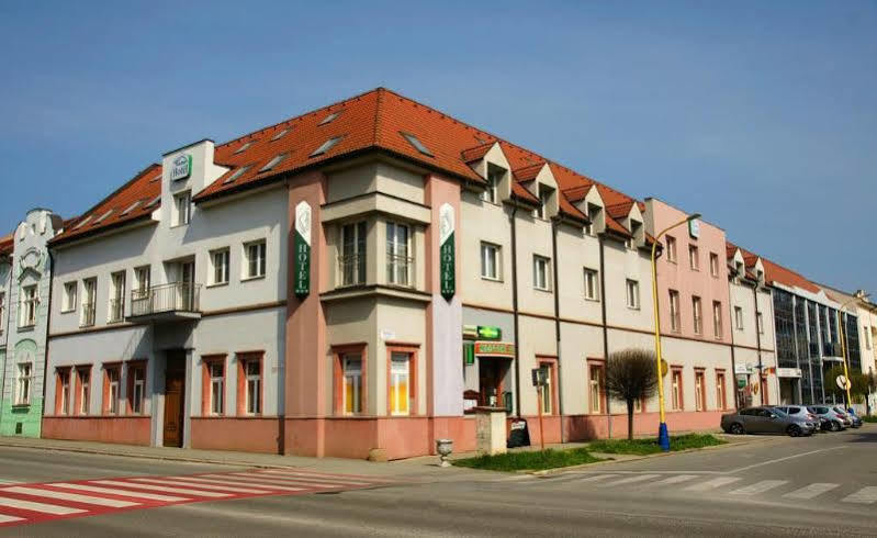 Teledom Hotel Košice Esterno foto