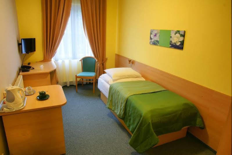 Teledom Hotel Košice Esterno foto