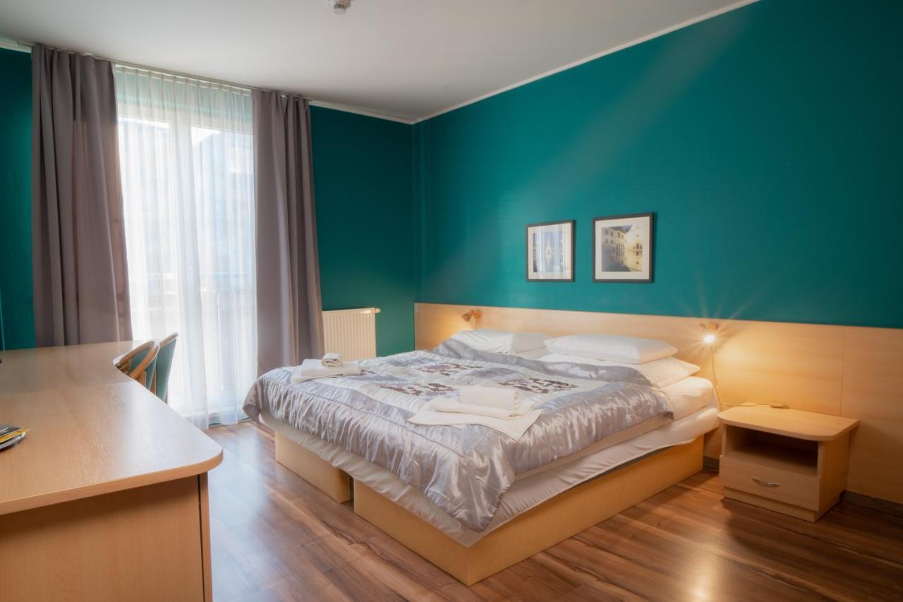 Teledom Hotel Košice Esterno foto
