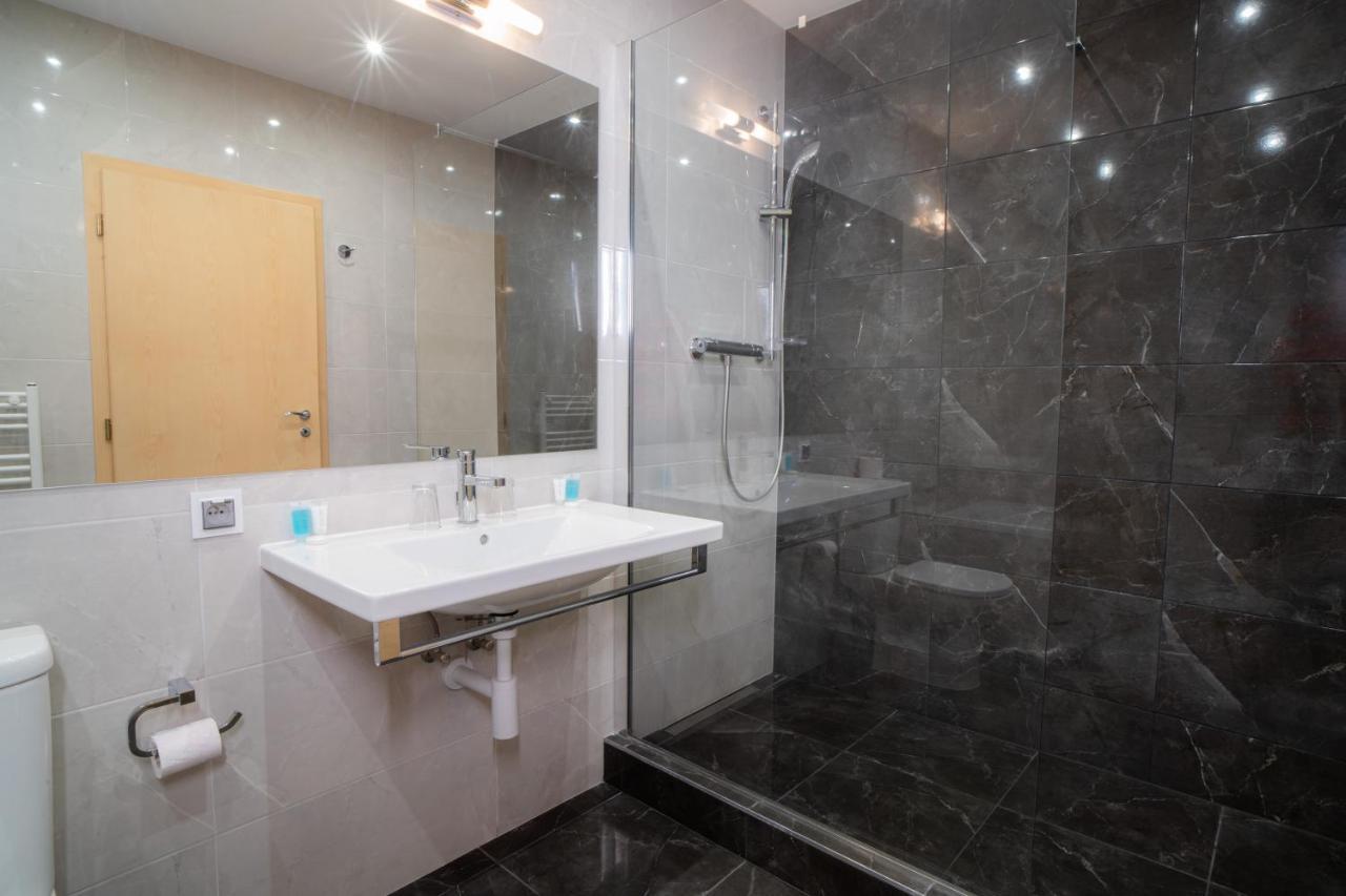 Teledom Hotel Košice Esterno foto