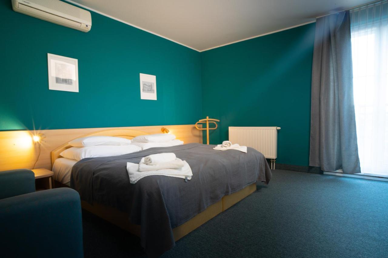 Teledom Hotel Košice Esterno foto